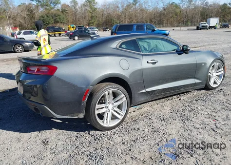 2017 Chevrolet Camaro 2Lt z USA, uszkodzony, nr VIN 1G1FD1RS4H0104858